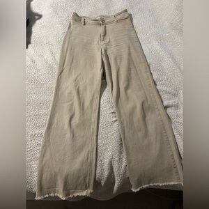 Khaki flare raw edge bottom jeans